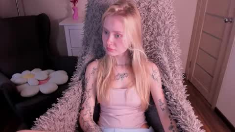 Snapshot of kris_grant chatting on October 2025 09:30:02 AM kris_grant online show from October 2025 09:30:02 AM