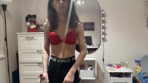 Snapshot of kris_srose chatting on December 2024 12:24:01 AM Kris Rose online show from December 2024 12:24:01 AM