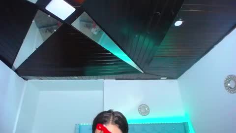 kriss_sweetboobs online show from January 2025 02:46:01 PM