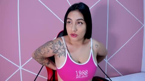 Snapshot of krissttal__ chatting on September 2025 10:38:02 AM kristal online show from September 2025 10:38:02 AM