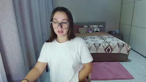 twitter    Annemarye 23 online show from September 2025 07:08:02 AM