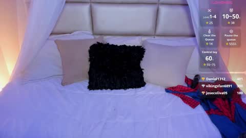 Snapshot of kristen_kassi chatting on October 2025 07:38:01 AM Kristen online show from October 2025 07:38:01 AM