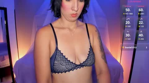 Snapshot of kristen_kassi chatting on October 2025 08:20:02 PM Kristen online show from October 2025 08:20:02 PM