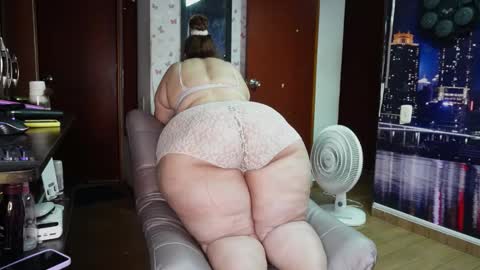 Kristen online show from October 2025 03:07:02 AM