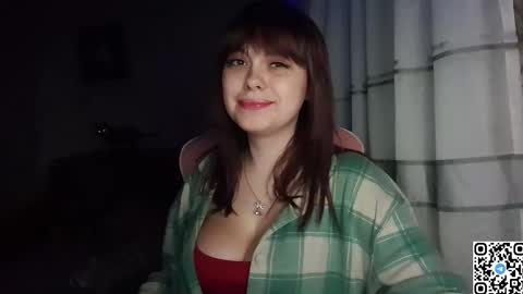 Snapshot of kristibloom chatting on October 2025 06:07:01 PM Christie online show from October 2025 06:07:01 PM