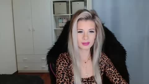 KristineAmore online show from November 2025 08:14:02 AM