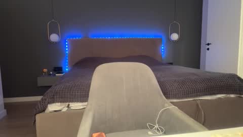 Snapshot of kristy_saint chatting on October 2025 04:12:01 AM Kristi online show from October 2025 04:12:01 AM