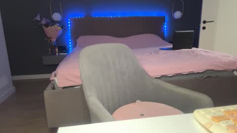 Snapshot of kristy_saint chatting on October 2025 04:13:01 AM Kristi online show from October 2025 04:13:01 AM