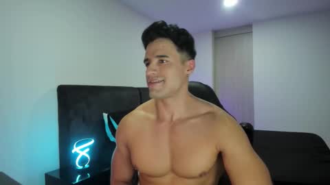 Snapshot of krops_ chatting on October 2025 03:48:02 AM KROPS online show from October 2025 03:48:02 AM