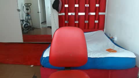 KRYSTAL THOMSON online show from October 2025 03:58:02 PM