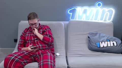 Snapshot of ksenyahot chatting on January 2025 02:25:01 PM WebcamWhore online show from January 2025 02:25:01 PM