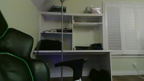 Kevin online show from October 2025 07:30:01 AM