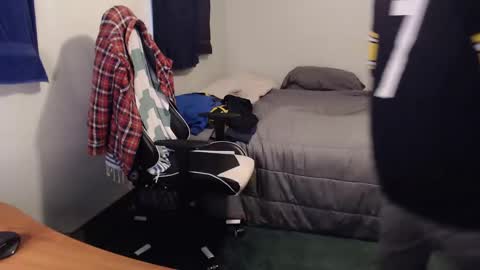 Kuggy online show from December 2024 07:03:01 PM