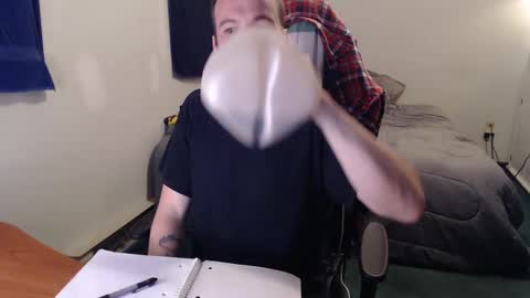 Kuggy online show from December 2024 11:07:01 PM