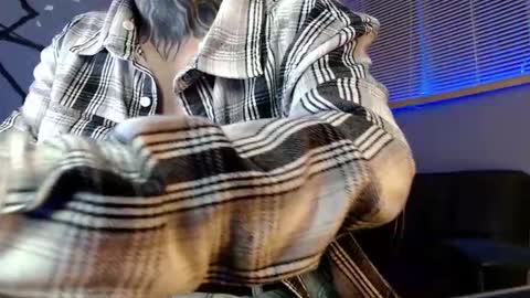 Snapshot of kuregari_xs chatting on October 2025 05:05:02 AM kuregari_xs online show from October 2025 05:05:02 AM