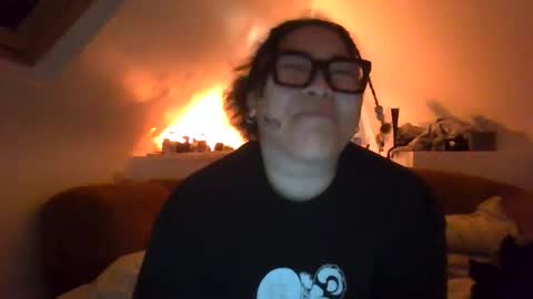 Kweampie 3 online show from October 2025 06:39:02 PM