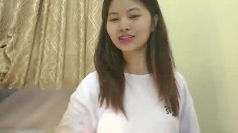 its me KYLIE online show from September 2025 12:07:02 PM