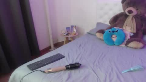 Sara online show from November 2025 12:32:01 AM