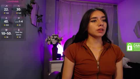 Snapshot of kylie_golden chatting on September 2025 12:32:01 PM Kylie Myers online show from September 2025 12:32:01 PM