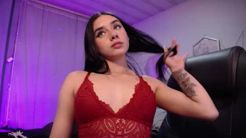 Snapshot of kylie_golden chatting on October 2025 12:04:02 PM Kylie Myers online show from October 2025 12:04:02 PM