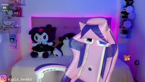 Snapshot of kylie_hottt_ chatting on January 2025 09:03:01 PM k ylie online show from January 2025 09:03:01 PM