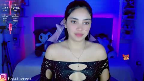 Snapshot of kylie_hottt_ chatting on January 2025 09:34:02 PM k ylie online show from January 2025 09:34:02 PM