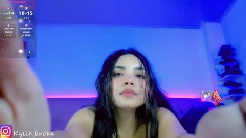 Snapshot of kylie_hottt_ chatting on February 2025 01:02:02 AM k ylie online show from February 2025 01:02:02 AM