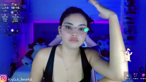 Snapshot of kylie_hottt_ chatting on February 2025 09:07:02 PM k ylie online show from February 2025 09:07:02 PM