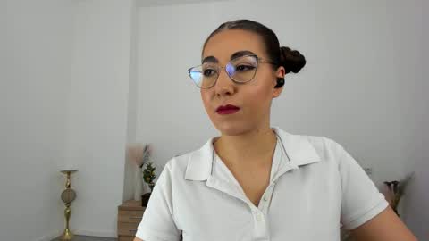 Kylie online show from September 2025 06:11:02 PM