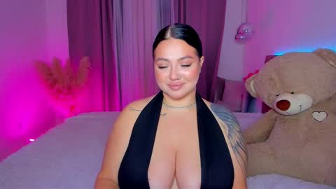 Snapshot of kylie_lips chatting on October 2025 06:41:02 PM Kylie Lips online show from October 2025 06:41:02 PM