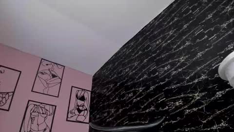 Snapshot of kylie_winx chatting on October 2025 01:10:01 PM kylie_winx online show from October 2025 01:10:01 PM