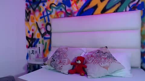 Melissa online show from January 2025 10:39:02 AM