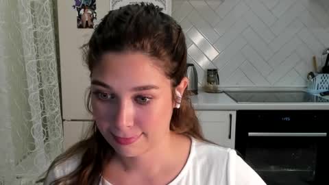 Snapshot of kylieblond chatting on October 2025 08:42:02 PM Din online show from October 2025 08:42:02 PM