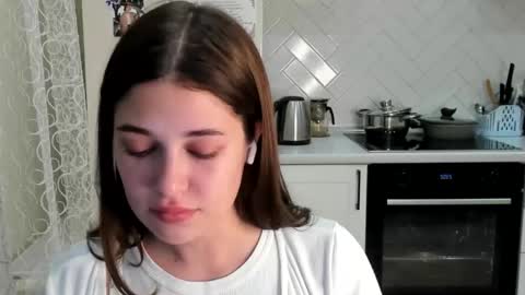 Snapshot of kylieblond chatting on November 2025 08:03:01 PM Din online show from November 2025 08:03:01 PM