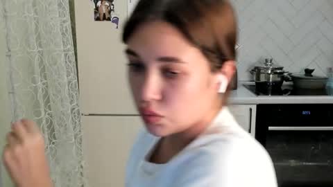 Snapshot of kylieblond chatting on November 2025 08:58:02 PM Din online show from November 2025 08:58:02 PM