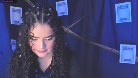 Snapshot of kyliejenkins1 chatting on October 2025 01:45:02 PM Kylie Jenkins online show from October 2025 01:45:02 PM