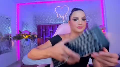 Kylie online show from October 2025 05:06:01 AM