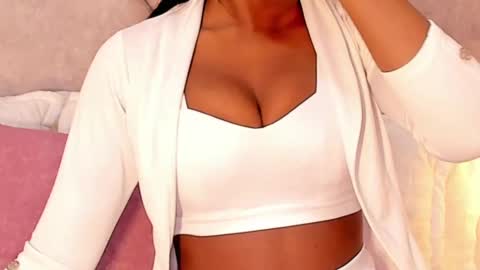 Kylie Cooper online show from September 2025 11:59:01 AM