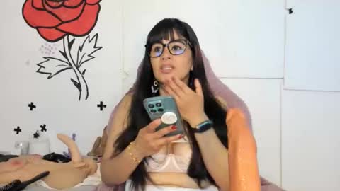 call me kim  online show from October 2025 08:44:01 PM