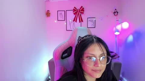 Kyomi online show from December 2024 01:12:02 PM