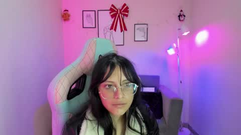 Kyomi online show from December 2024 12:19:02 PM