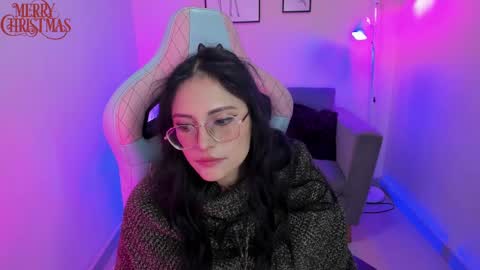 Kyomi online show from December 2024 01:17:01 PM