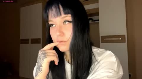 Snapshot of kyongsevenbergen chatting on October 2025 07:34:02 AM Eva online show from October 2025 07:34:02 AM