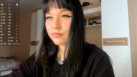 Snapshot of kyongsevenbergen chatting on November 2025 10:37:01 AM Eva online show from November 2025 10:37:01 AM