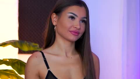 Snapshot of kyssaraplay chatting on October 2025 08:07:01 PM Kyssa online show from October 2025 08:07:01 PM