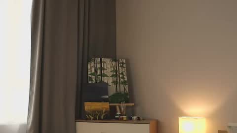 Alice online show from October 2025 04:46:02 AM