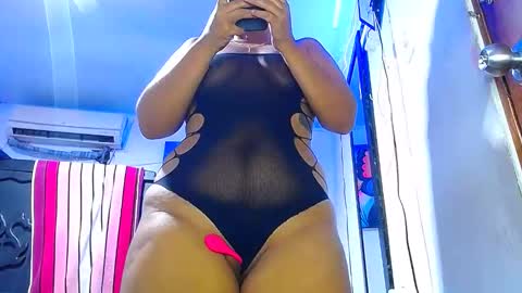 la_crespy29 online show from October 2025 12:36:01 AM