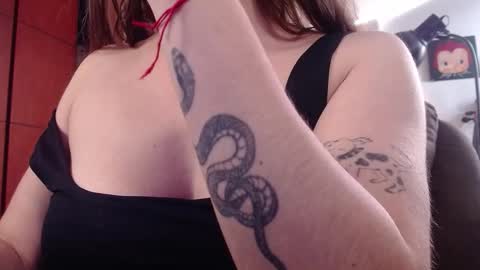 Snapshot of la_femme_fatale_ chatting on October 2025 09:49:01 PM Hanna FREE ONLYFANS online show from October 2025 09:49:01 PM