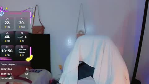 AriSaray online show from October 2025 05:10:01 PM