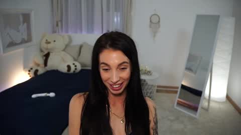 Fanni online show from January 2025 08:41:01 PM